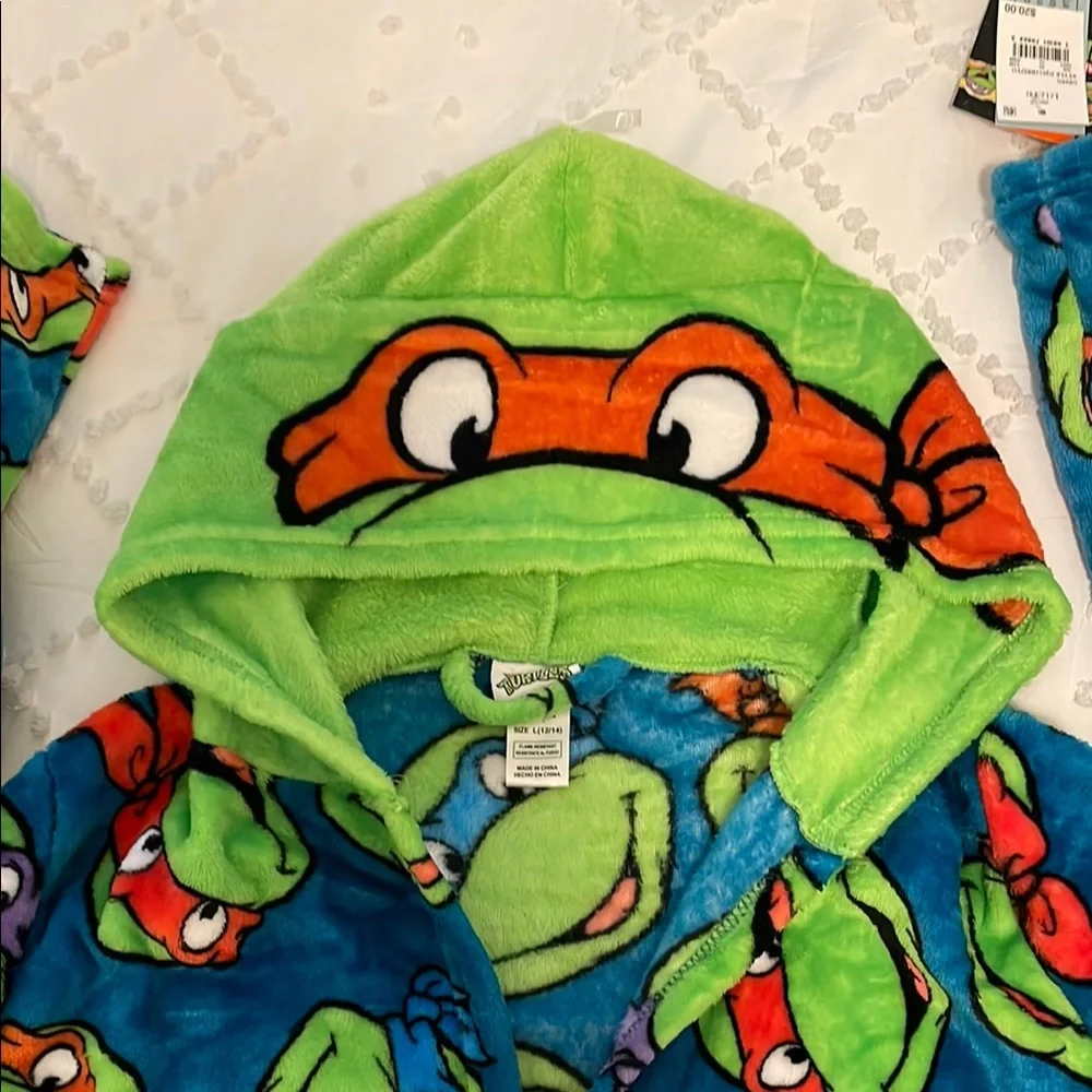 Nickelodeon Teenage Mutant Ninja Turtles Robe nwt large youth 12-14
